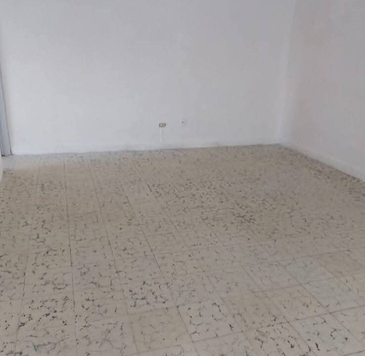 1000099845
