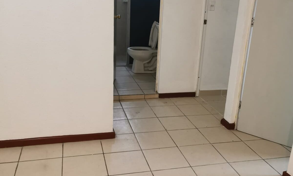 1000105993